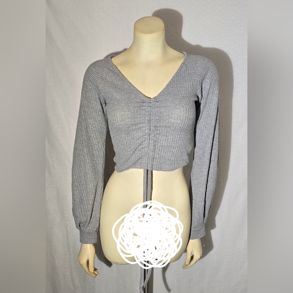 Forever 21 Gray V-Neck Ruched‎ Blouse